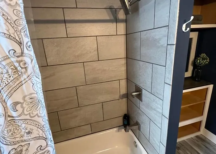 Entire Level Just Off Interstate, Free Breakfast * Fargo